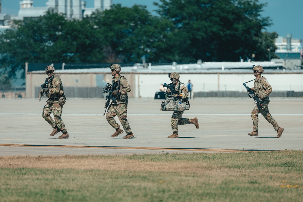 Wisconsin National Guard supports EAA AirVenture