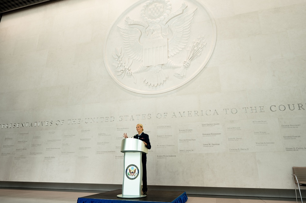 Lt Marsh Visits US Embassy in London