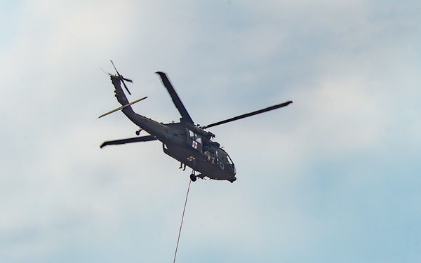 KFD, PMRF and Hawaii National Guard Work Together During Kokee Wildfire