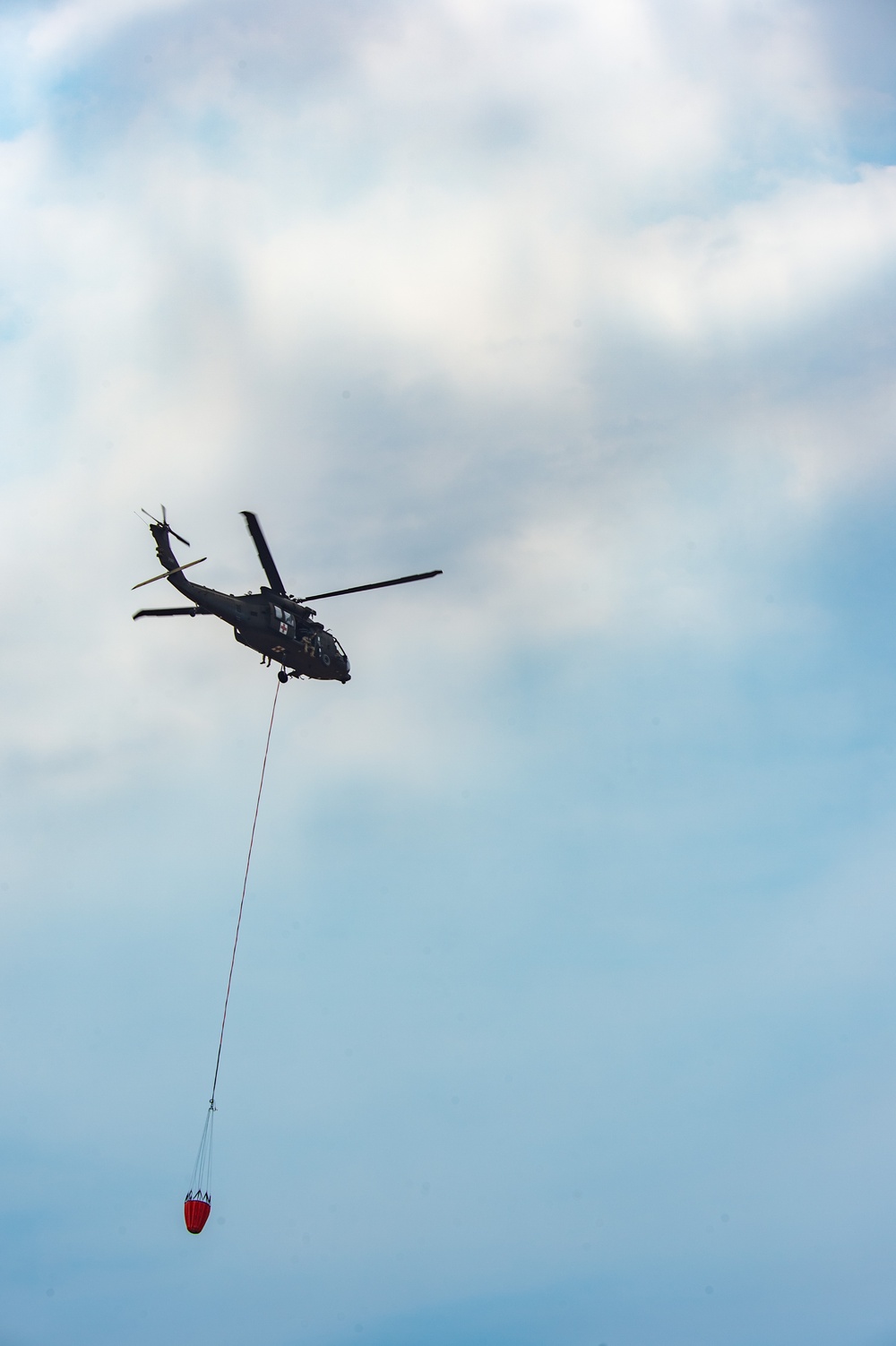 KFD, PMRF and Hawaii National Guard Work Together During Kokee Wildfire