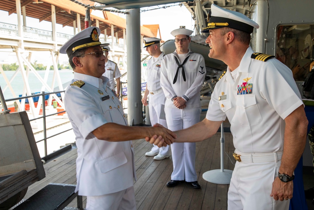 7th Fleet, Blue Ridge Team Host Reception in Malaysia