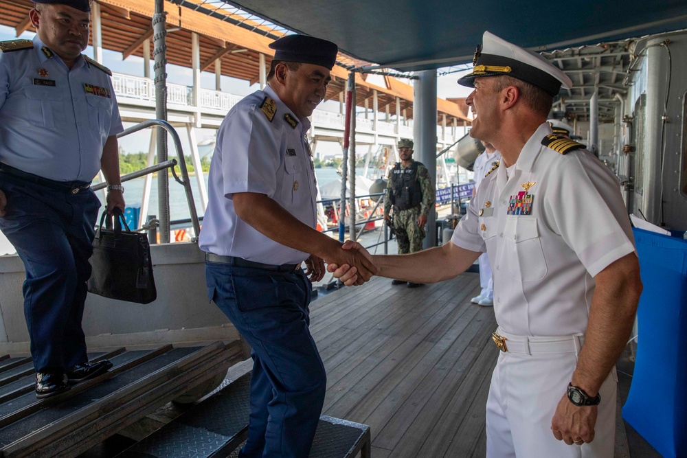 7th Fleet, Blue Ridge Team Host Reception in Malaysia