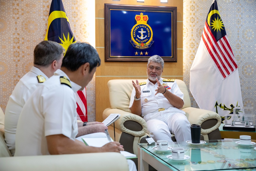 C7F Meets with Royal Malaysian Navy in Kuala Lumpur