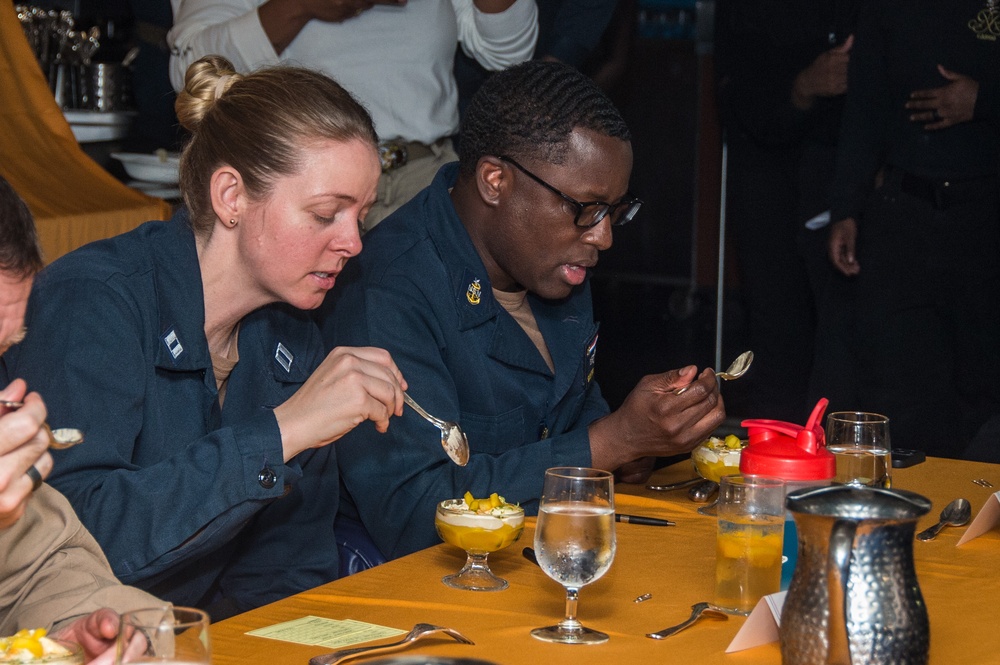 USS Ronald Reagan (CVN 76) hosts cooking competition