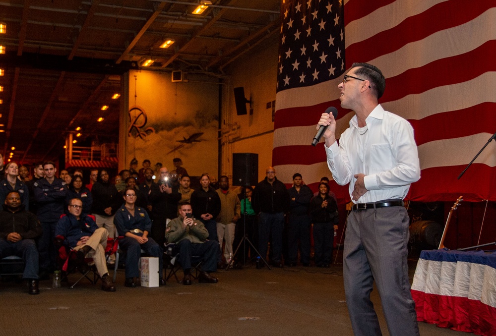 USS Ronald Reagan (CVN 76) hosts talent show finale