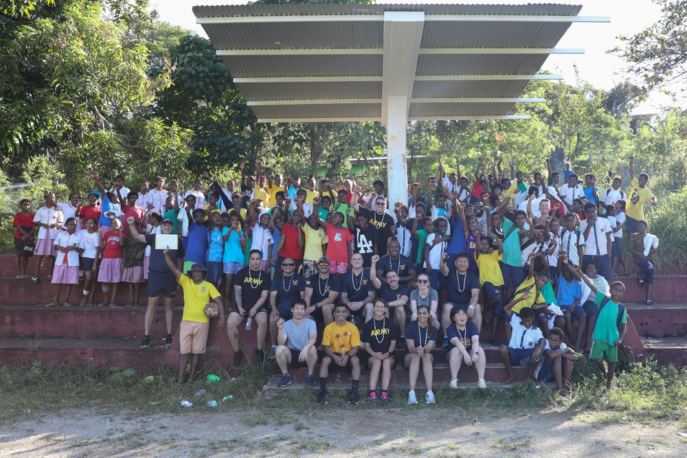 Pacific Partnership Visits Kawenu Primary School