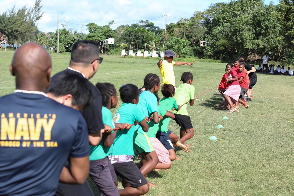 Pacific Partnership Visits Kawenu Primary School