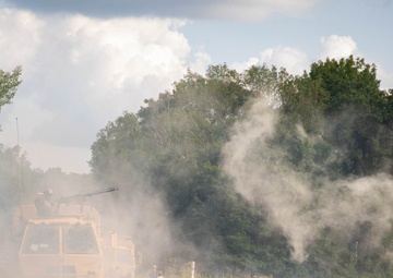 Iowa field artillery Soldiers train at XCTC