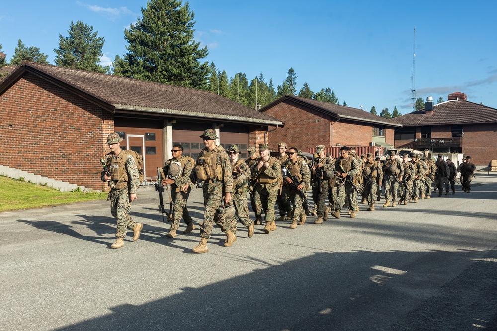 CLB-8 Marines Conduct Table 5 Range