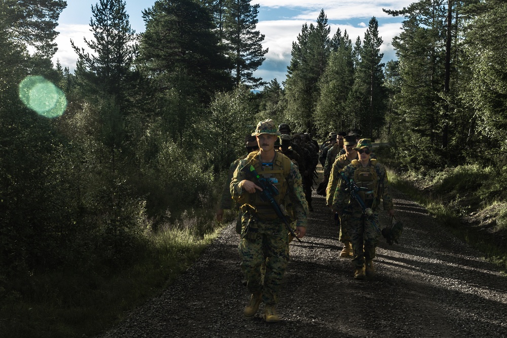 CLB-8 Marines Conduct Table 5 Range