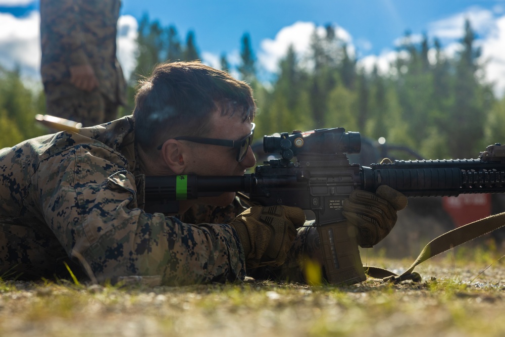 CLB-8 Marines Conduct Table 5 Range