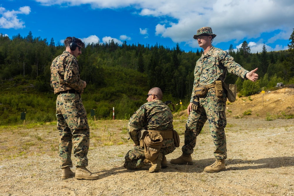 CLB-8 Marines Conduct Table 5 Range