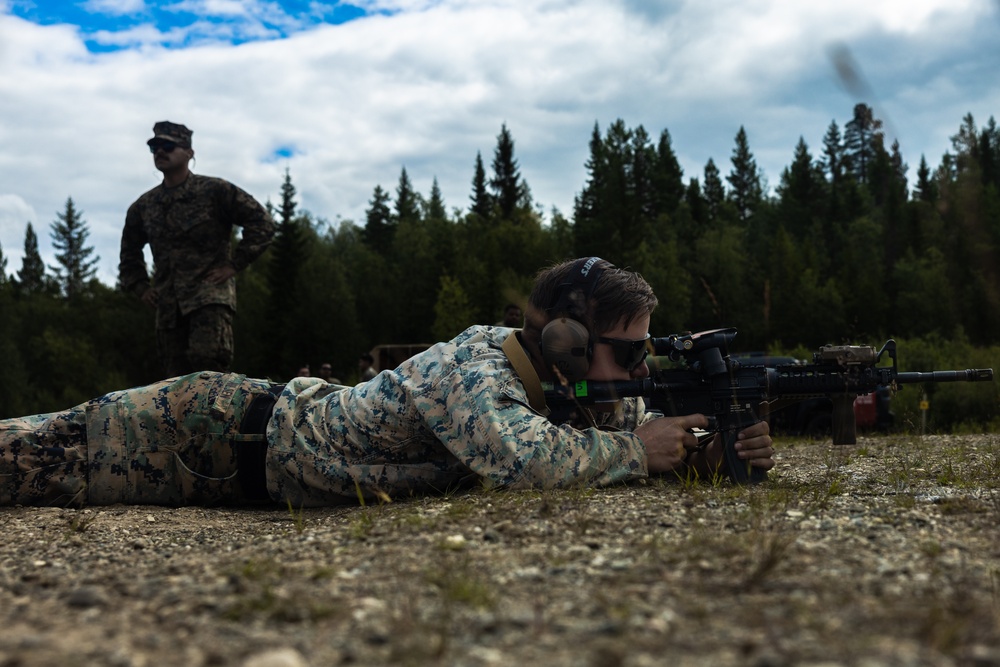 CLB-8 Marines Conduct Table 5 Range