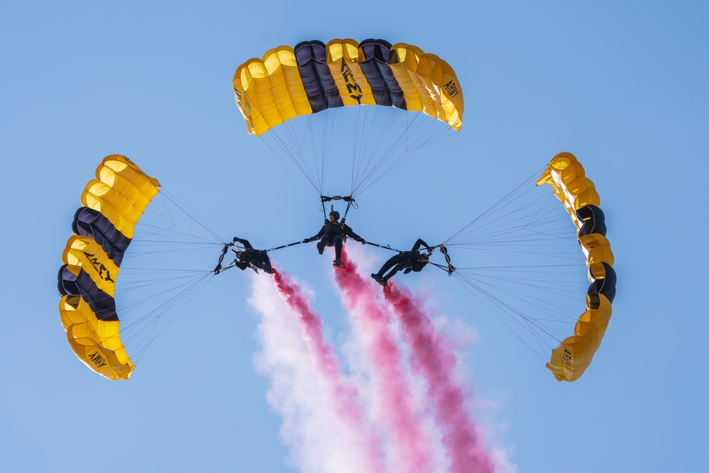 Army Golden Knights jump at Arctic Thunder 2024