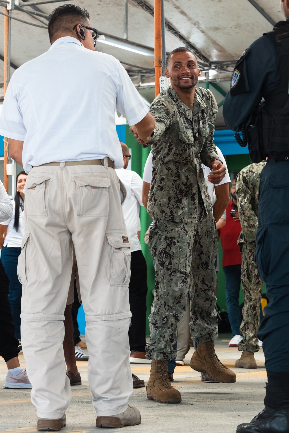 Sailors host a tactical combat casualty care training in coordination Team Rubicon in Limón, Costa Rica