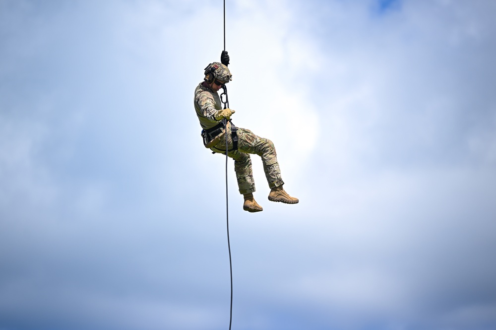 25th CAB supports EOD training during RIMPAC 2024