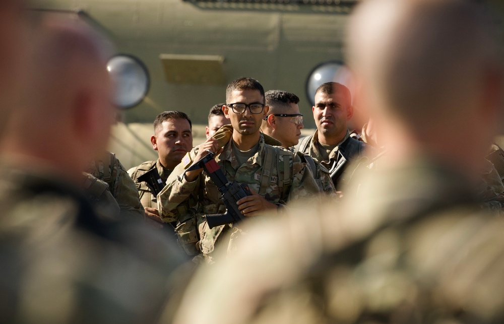 U.S. Army National Guard Officer Candidates conduct static load training