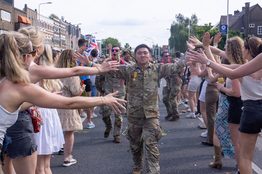 V Corps Soldiers Complete the Nijmegen March