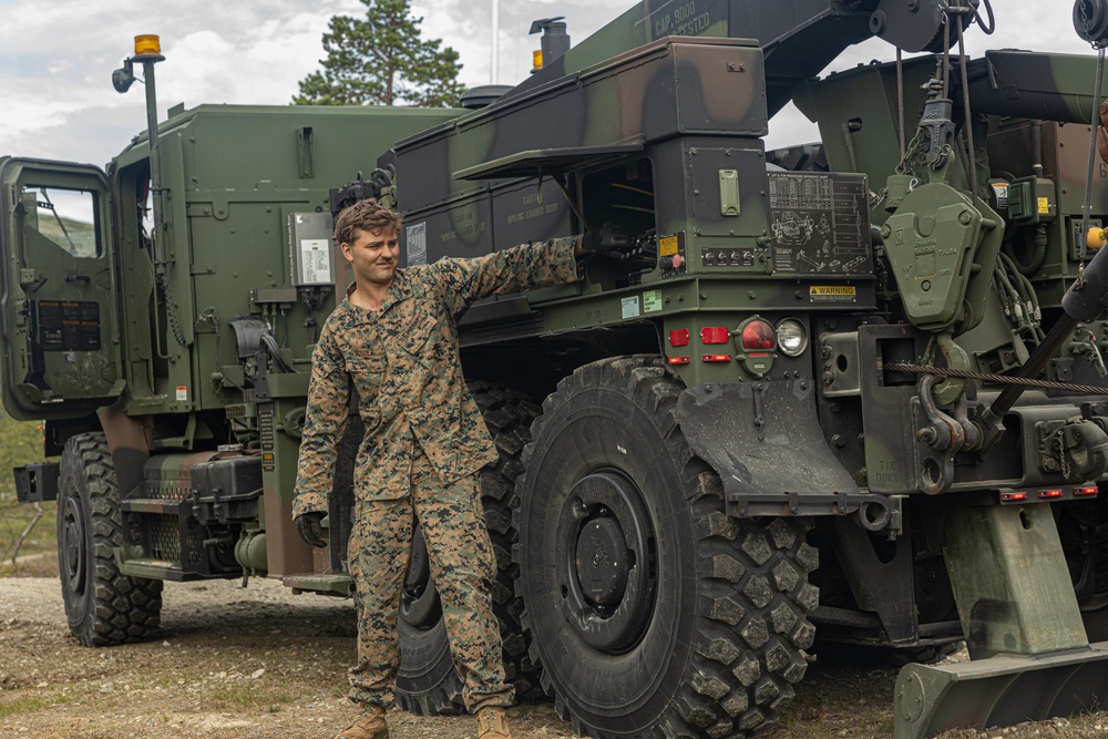 CLB-8 Marines Conduct Machine Gun Shoot