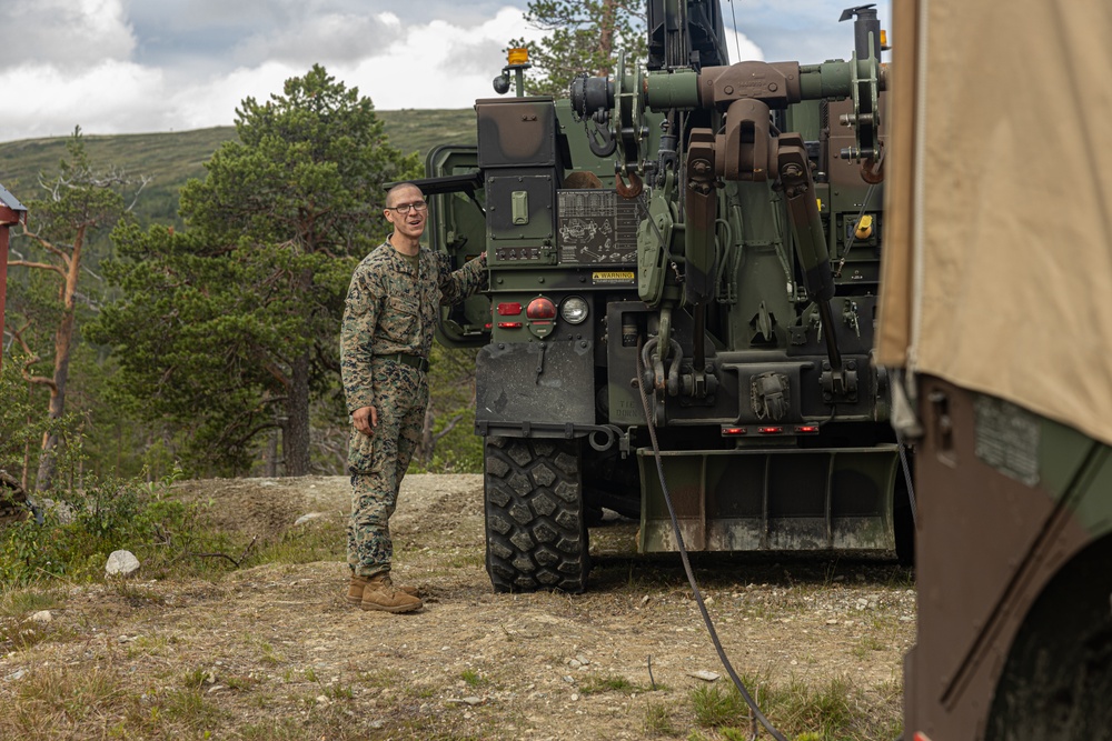 CLB-8 Marines Conduct Machine Gun Shoot