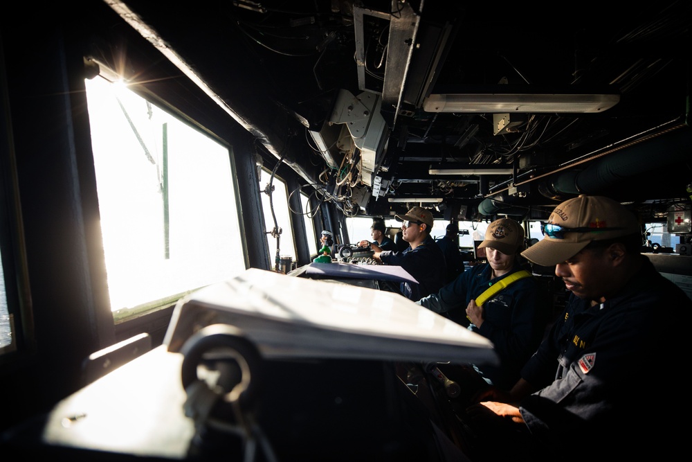 USS Fitzgerald Bridge Watch