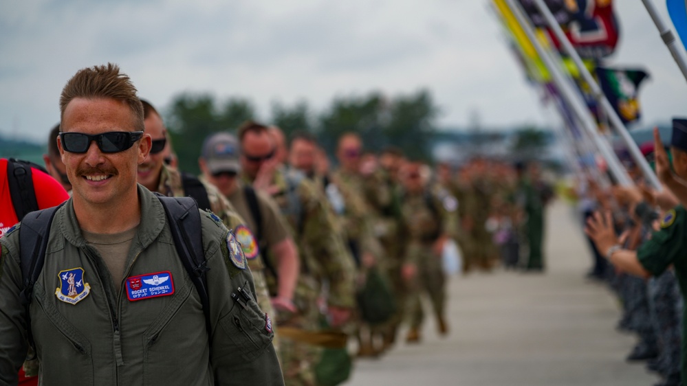 146CRT performs PAX terminal as 175FS departs Matsushima AB; Allies wish each other well