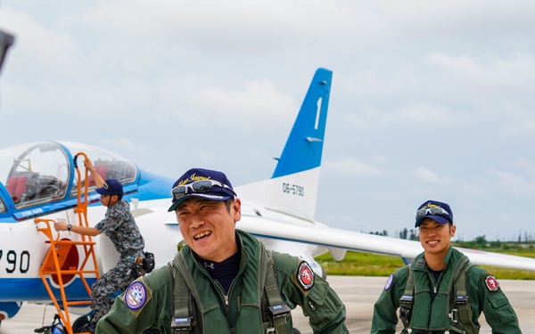 U.S. Service Members invited to watch Blue Impulse while at Matsushima AB for Valiant Shield