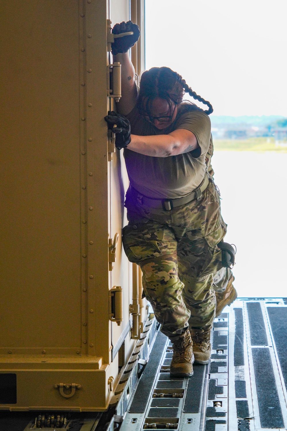 146CRT departs Matsushima, says goodbye to JASDF partners