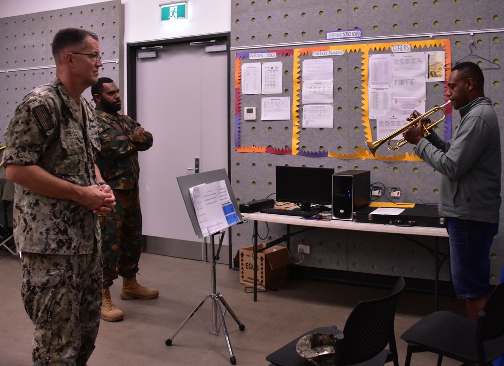 Pacific Partnership Provides Musical Entertainment in Vanuatu