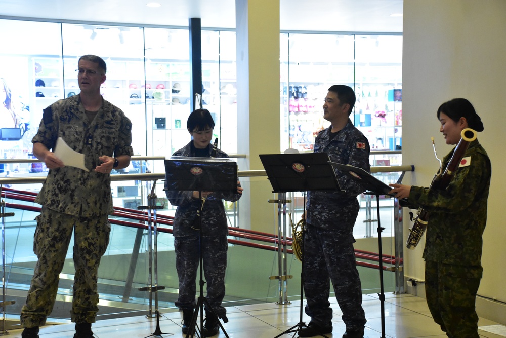 Pacific Partnership Provides Musical Entertainment in Vanuatu