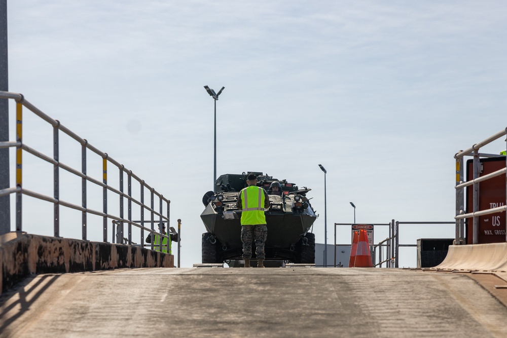 1st LAR Bn. Marines, LAVs arrive to Darwin for Exercise Predator’s Run 24