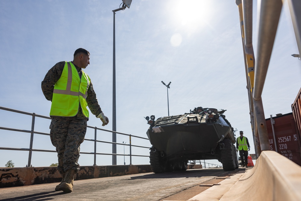 1st LAR Bn. Marines, LAVs arrive to Darwin for Exercise Predator’s Run 24