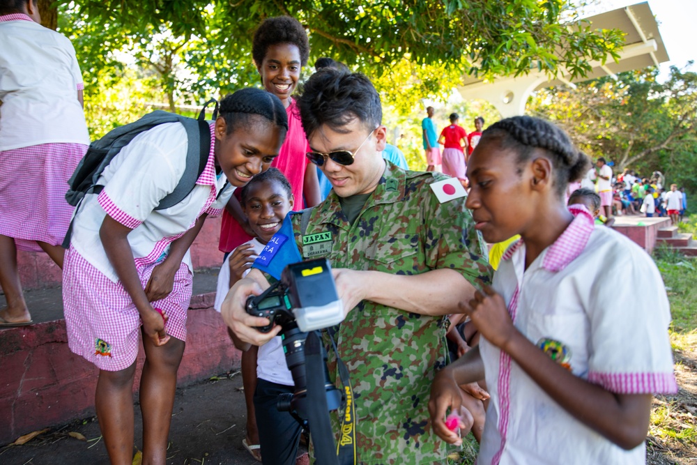 Pacific Partnership 24-2 Visits Kawenu Primary School