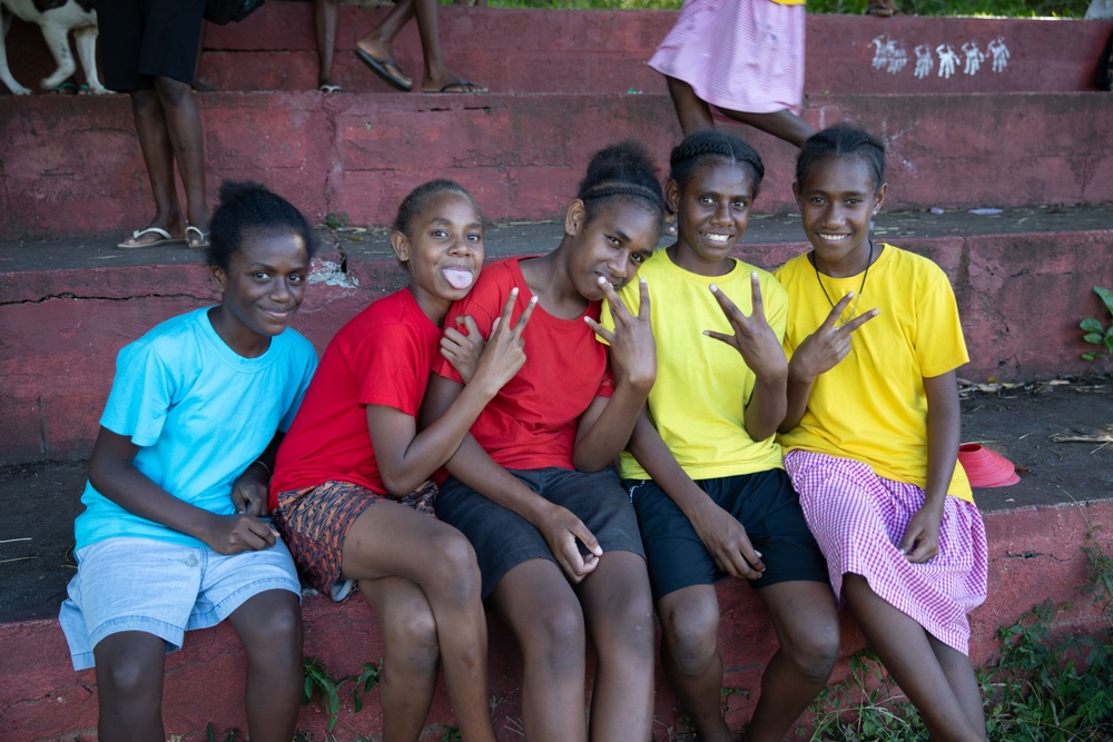 Pacific Partnership 24-2 Visits Kawenu Primary School