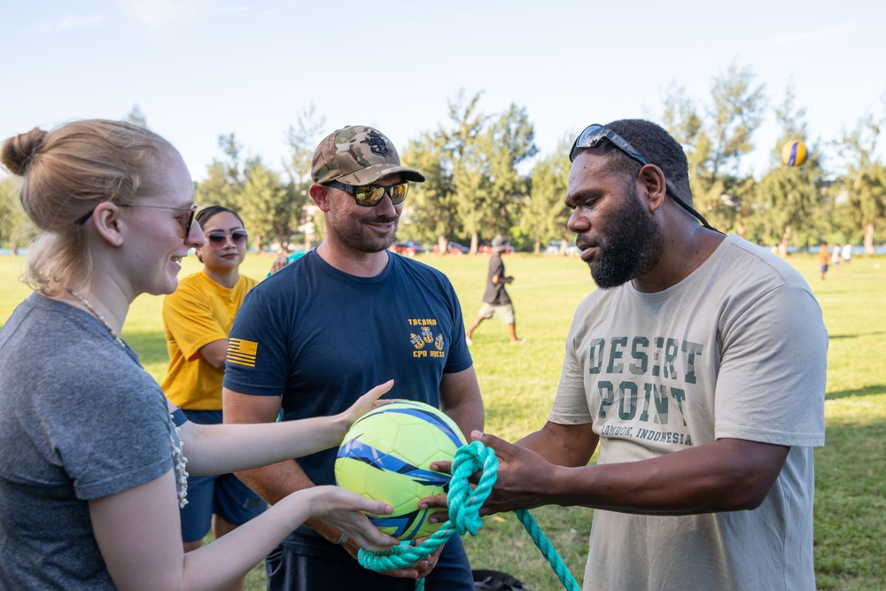 Pacific Partnership 24-2 Visits Kawenu Primary School