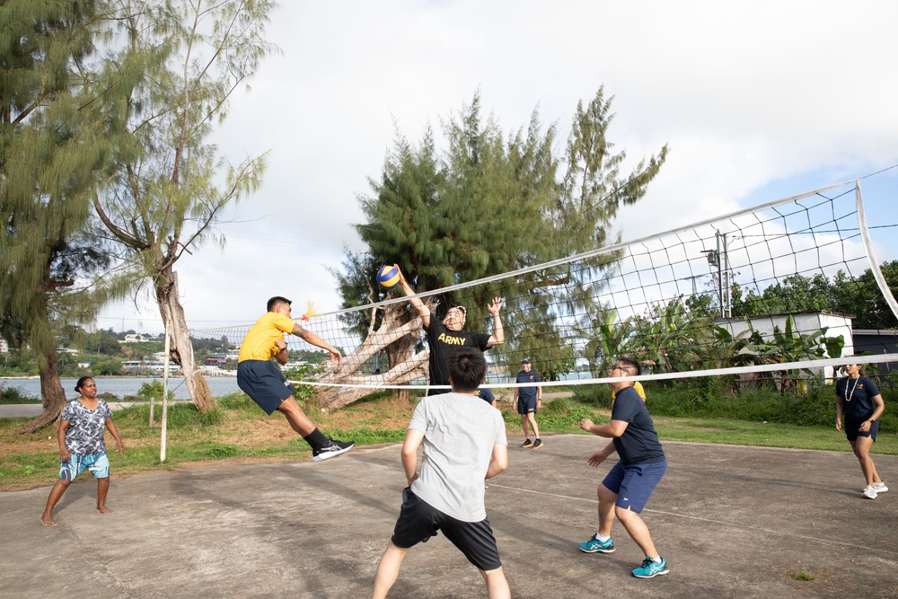 Pacific Partnership 24-2 Visits Kawenu Primary School