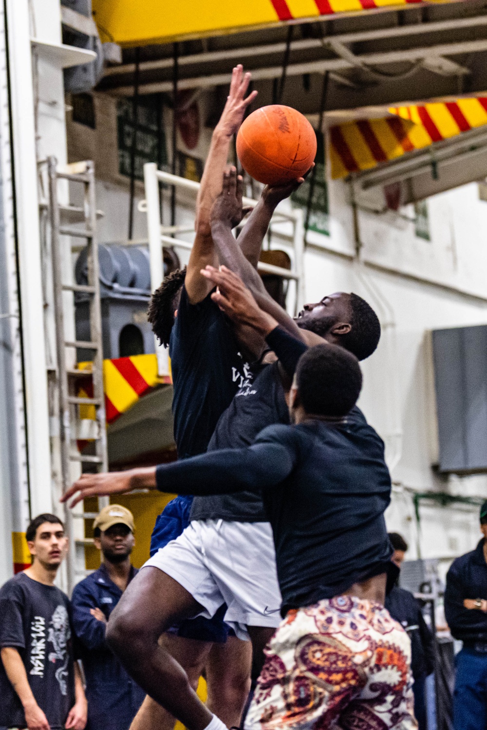 USS Ronald Reagan (CVN 76) MWR hosts basketball tournament