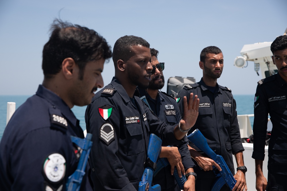 USCGC Glen Harris Participates in a Trilateral Exercise with Iraq and Kuwait in U.S. 5th Fleet AOO