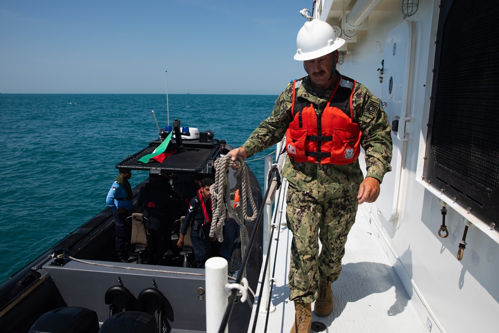 USCGC Glen Harris Participates in a Trilateral Exercise with Iraq and Kuwait in U.S. 5th Fleet AOO