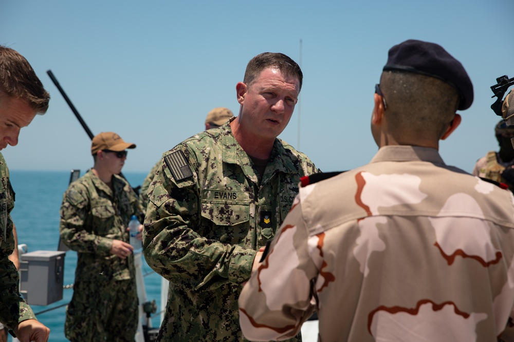 USCGC Glen Harris Participates in a Trilateral Exercise with Iraq and Kuwait in U.S. 5th Fleet AOO