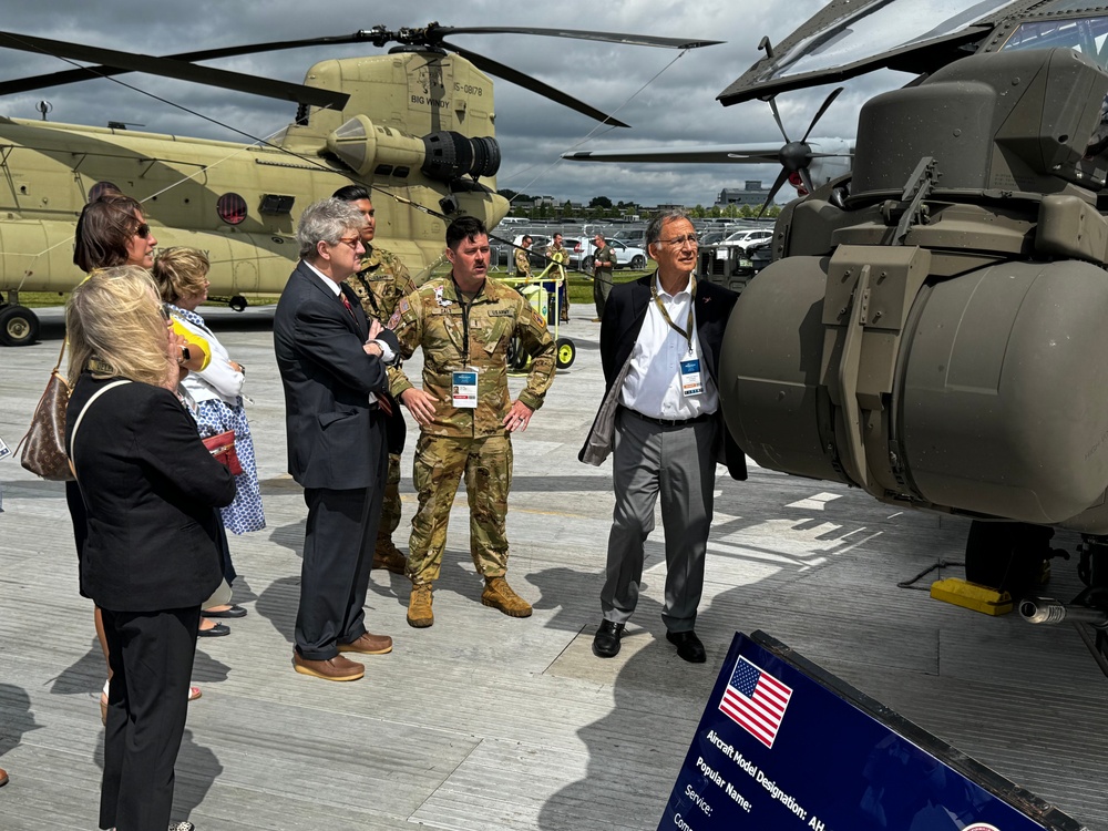 The 12th Combat Aviation Brigade Takes Part in Farnborough International Airshow