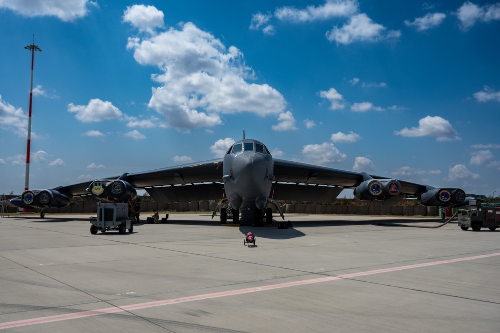 Maintenance during Bomber Task Force 24-4