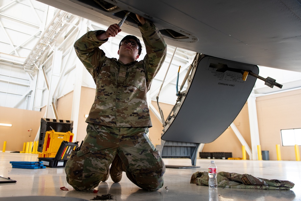 C-17 Maintainers: Ensuring mission readiness at all times