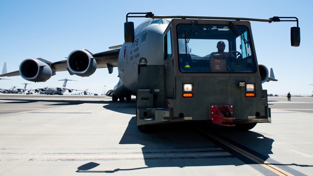 C-17 Maintainers: Ensuring mission readiness at all times