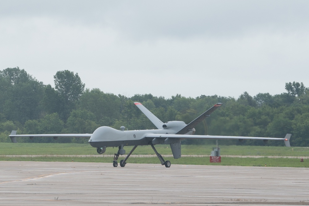 20th ATKS lands MQ-9 Reaper on Whiteman AFB in historic first