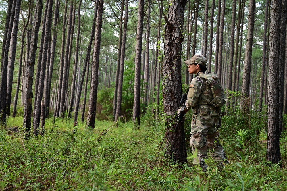 165th Security Forces Mission Ready Airmen conduct Agile Combat Employment during field training exercise