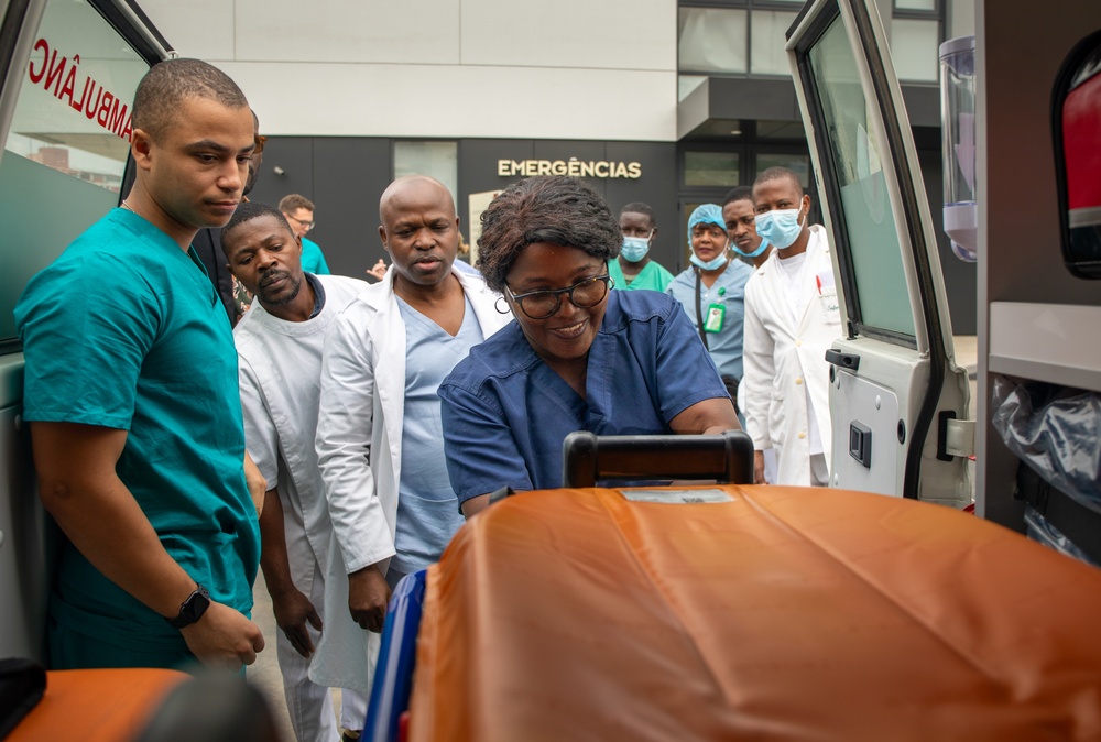 US Army Reserve military healthcare teams train Angolan counterparts in Ambulance operations