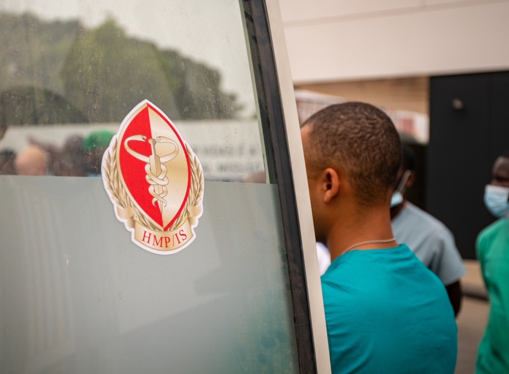 US Army Reserve military healthcare teams train Angolan counterparts in Ambulance operations