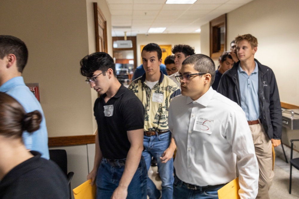 Houston poolees conduct Moment of Truth and ship to MCRD