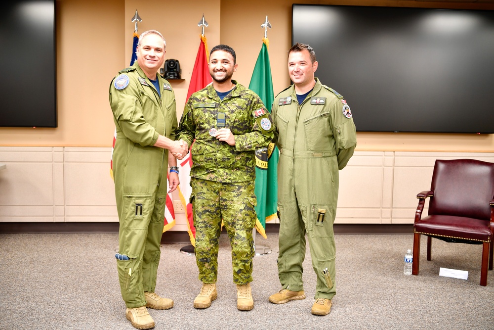 Deputy Commander of NORAD visits WADS